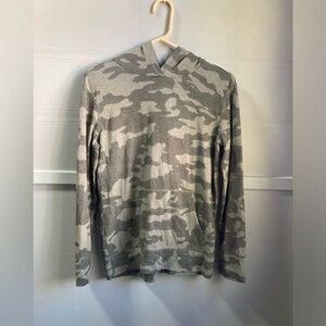 Old Navy Girls Camo Hoodie Size 14